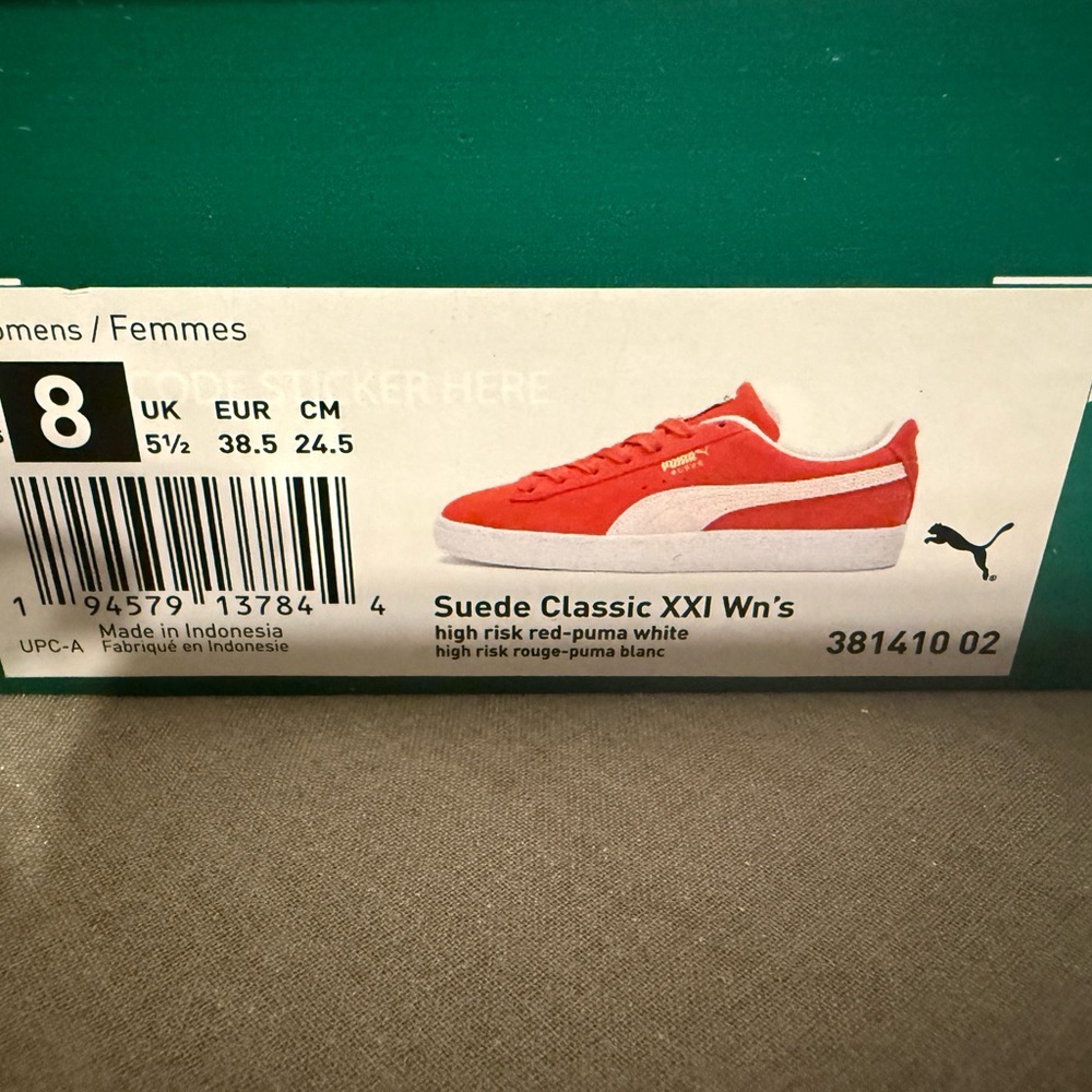 Puma Suede Classic XXI Women's Shoes - High Risk Red and White